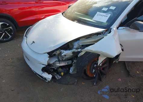 2020 Tesla Model 3 Performance z USA, uszkodzony, nr VIN 5YJ3E1EC0LF603267